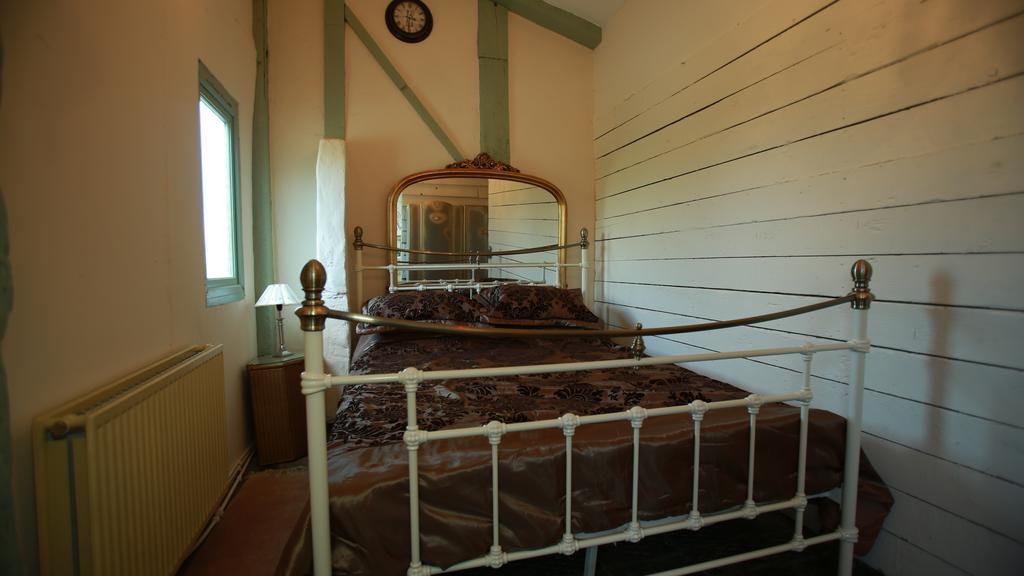 The Edge Accommodation Huddersfield Room photo